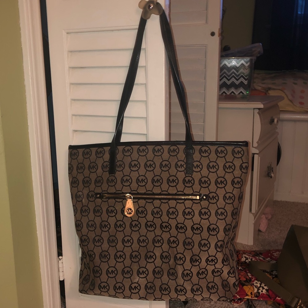 Michael Kors bag
